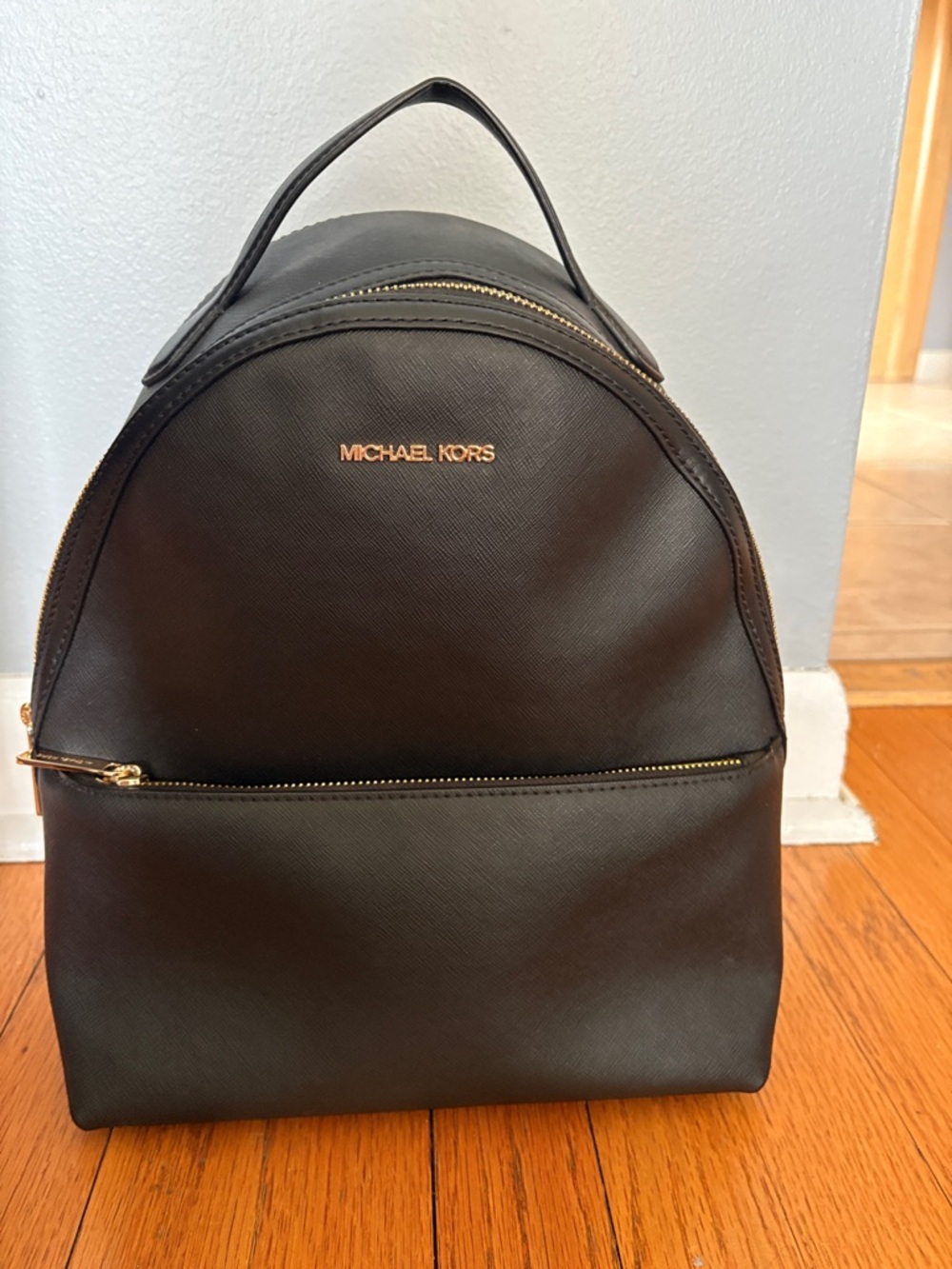 Women’s Michael Kors backpack style purse. Great shape; very gently used.